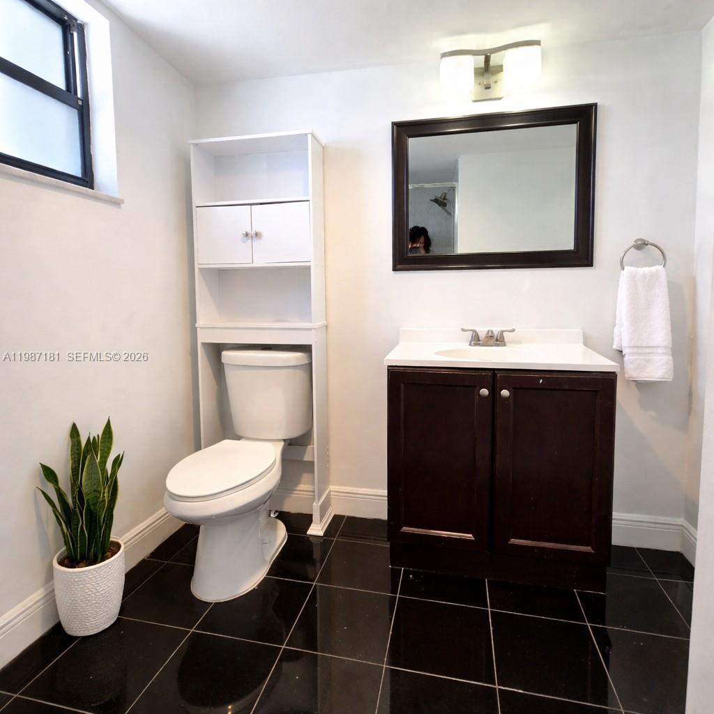 Photo of 2401 Ocean Dr  #701, Hollywood, Florida, 33019 - 