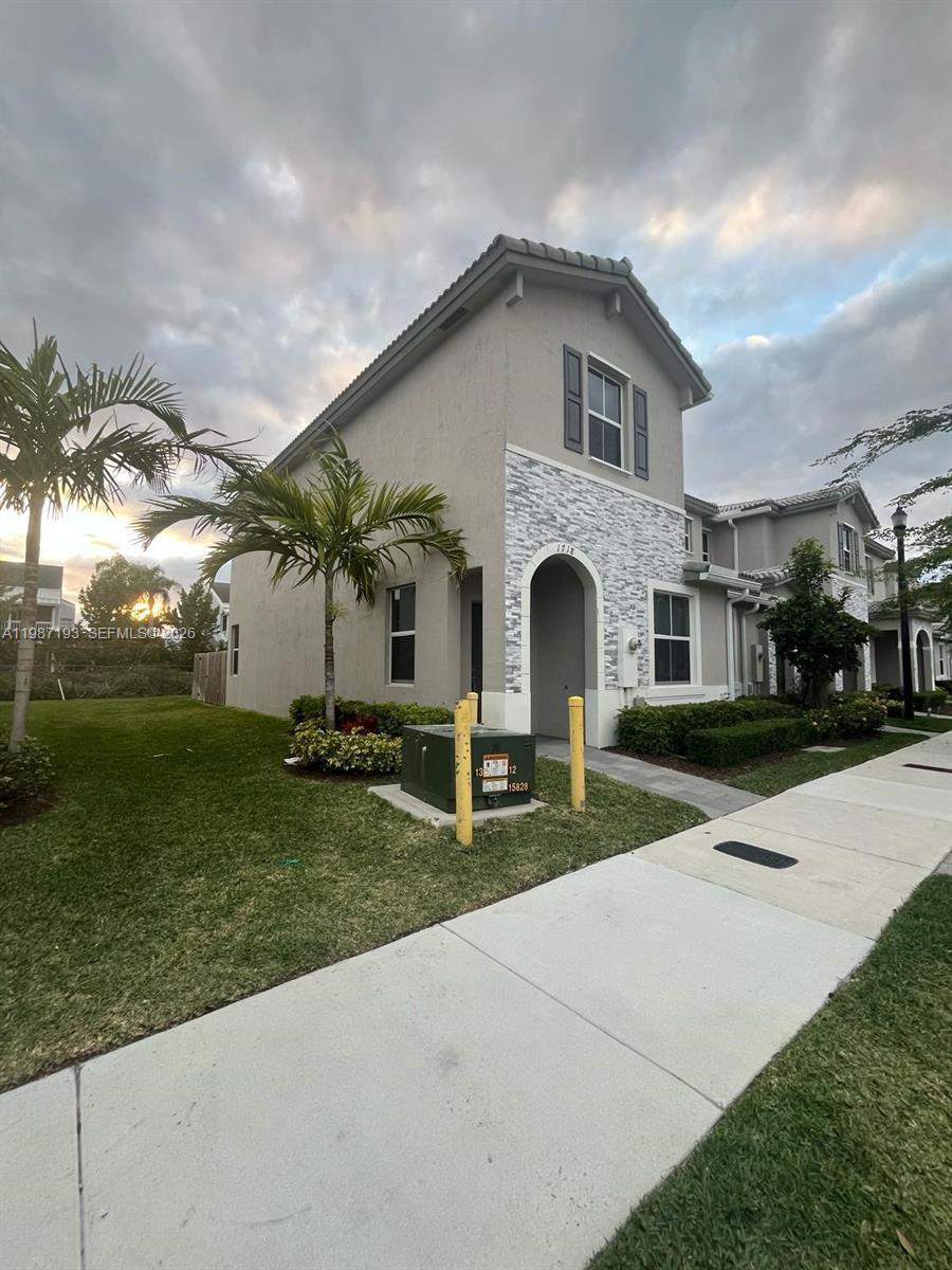 1718 3 / 3 1545 sq. ft. $ 2026-03-22 0 Photo