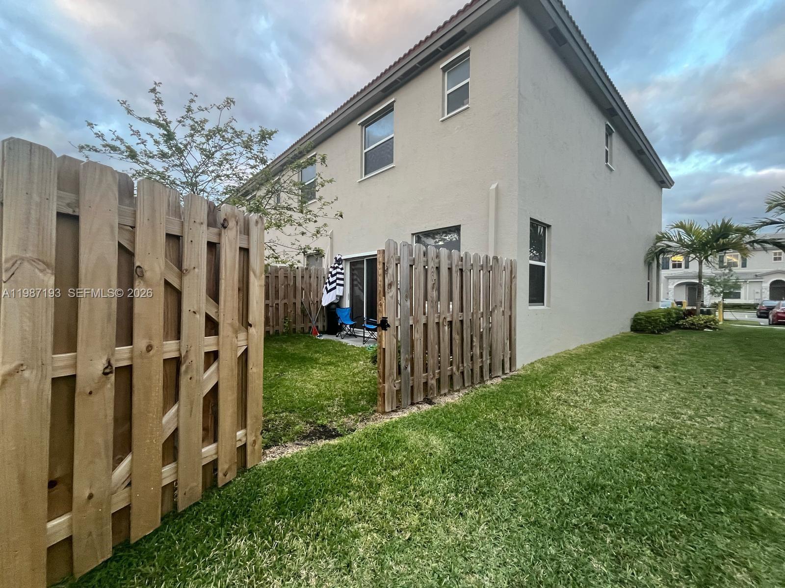 1718 3 / 3 1545 sq. ft. $ 2026-03-22 0 Photo