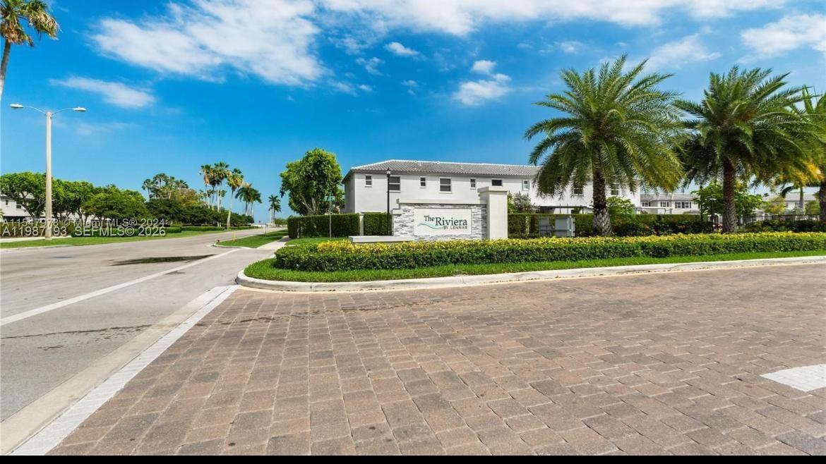 1718 3 / 3 1545 sq. ft. $ 2026-03-22 0 Photo