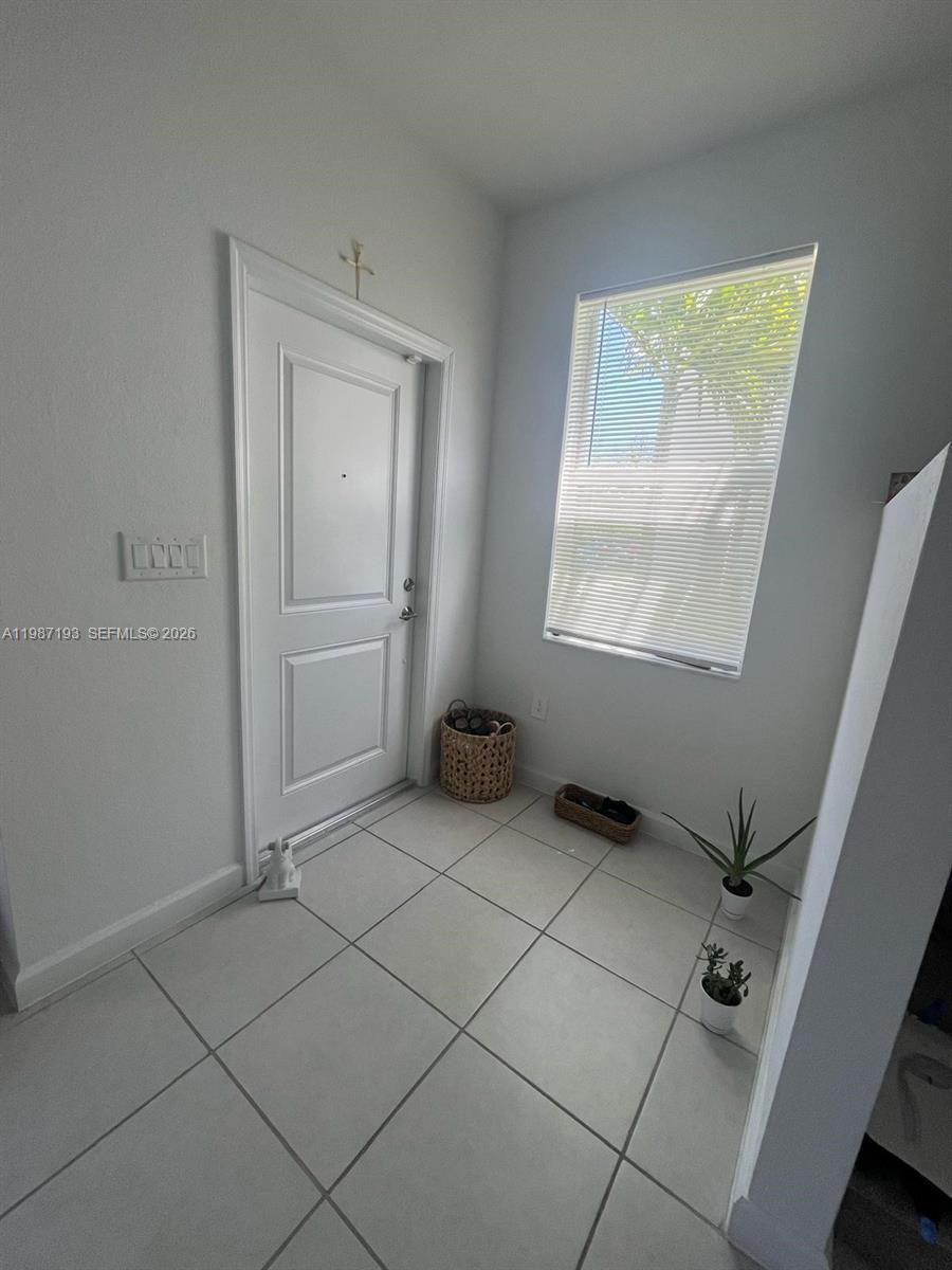 1718 3 / 3 1545 sq. ft. $ 2026-03-22 0 Photo