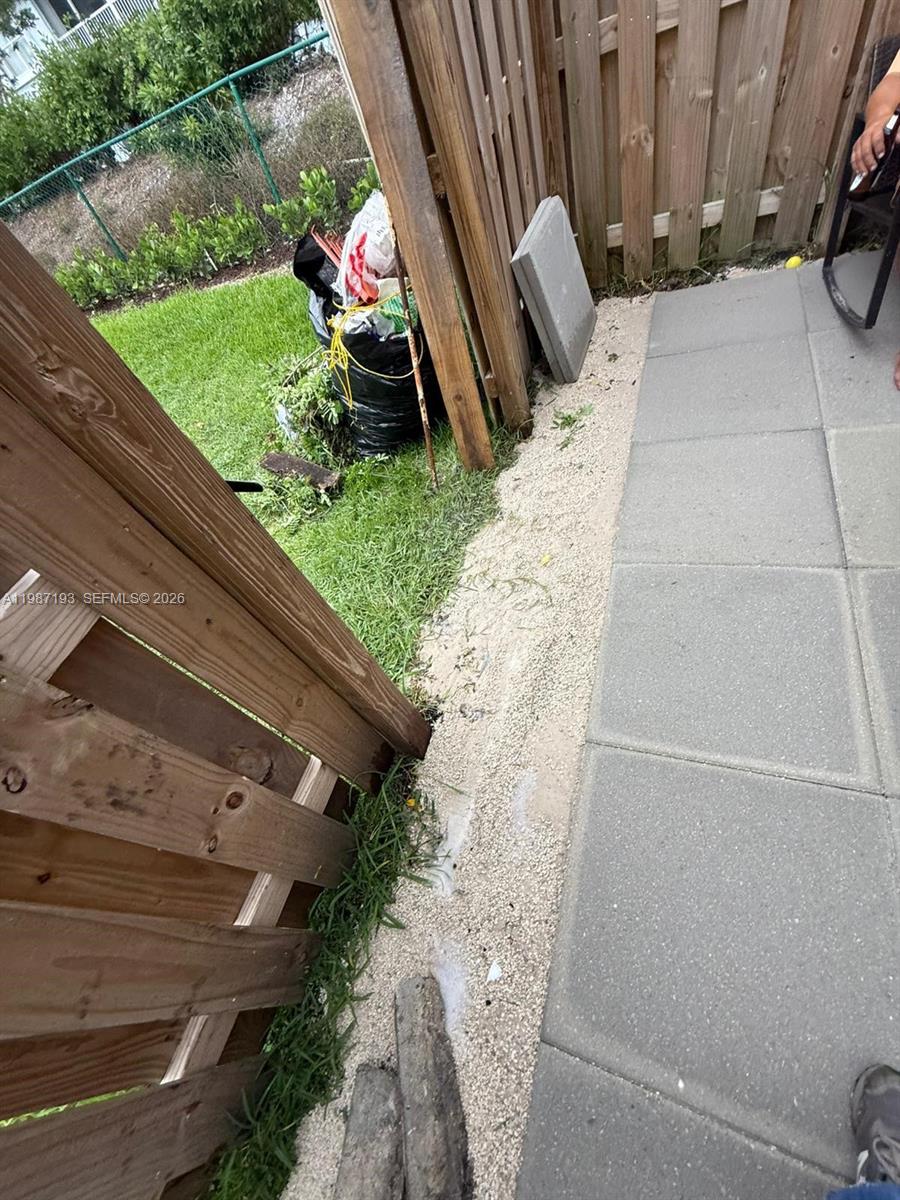 1718 3 / 3 1545 sq. ft. $ 2026-03-22 0 Photo