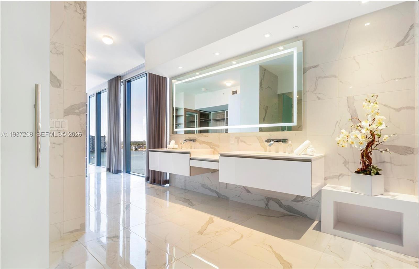 Photo of 5000 Island Estates Dr  #1201, Aventura, Florida, 33160 - Master Bathroom