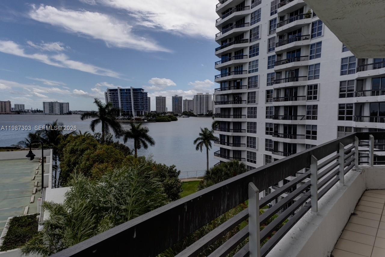 Photo of 3600 Mystic Pointe Dr #613, Aventura, Florida, 33180 -