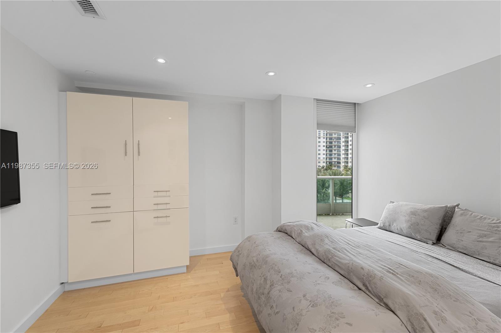 Photo of 19955 38th Ct #701, Aventura, Florida, 33180 -