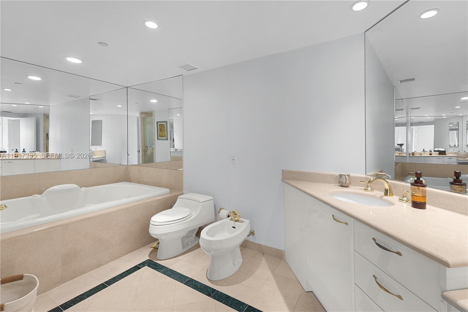 Photo of 19955 38th Ct #701, Aventura, Florida, 33180 -