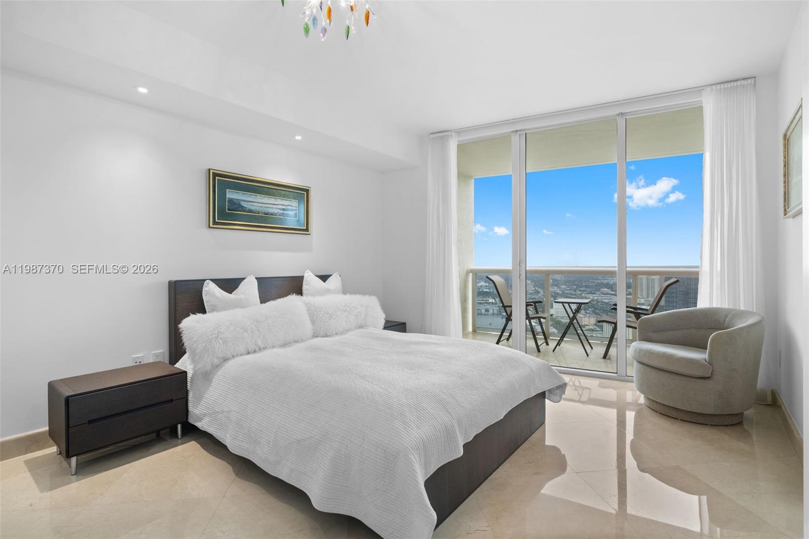 4206 2 / 2 1086 sq. ft. $ 2026-03-22 0 foto