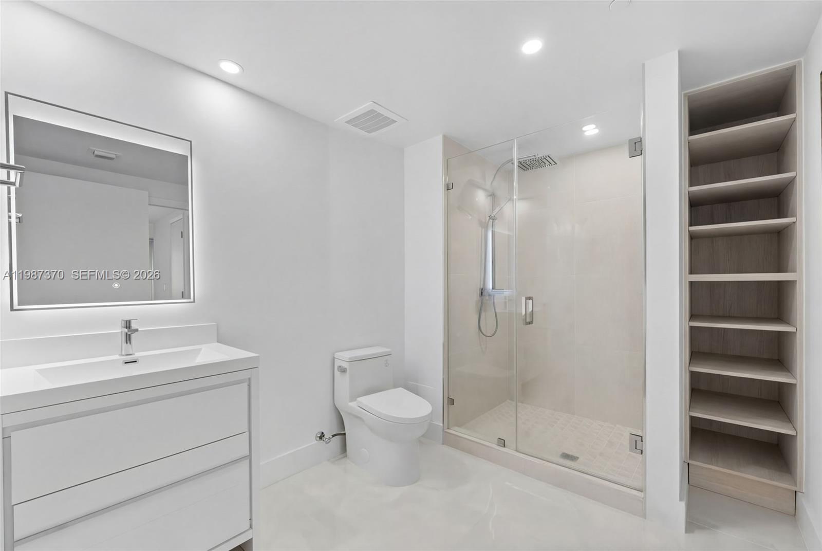 4206 2 / 2 1086 sq. ft. $ 2026-03-22 0 foto