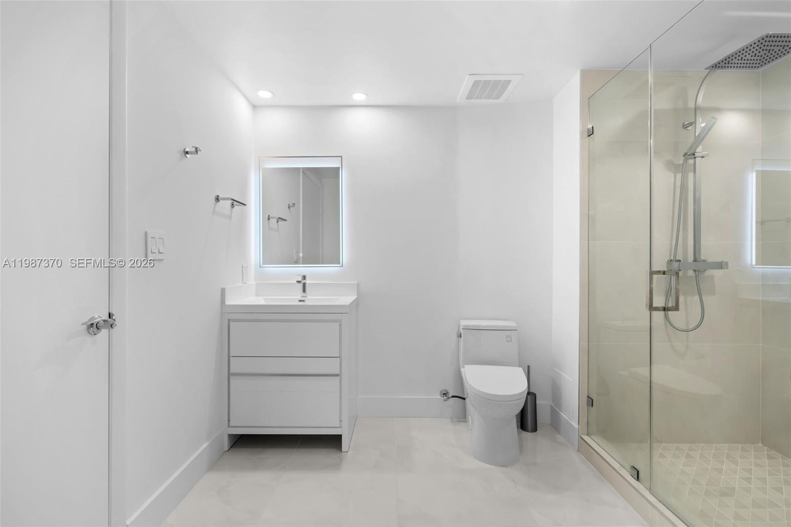 4206 2 / 2 1086 sq. ft. $ 2026-03-22 0 foto