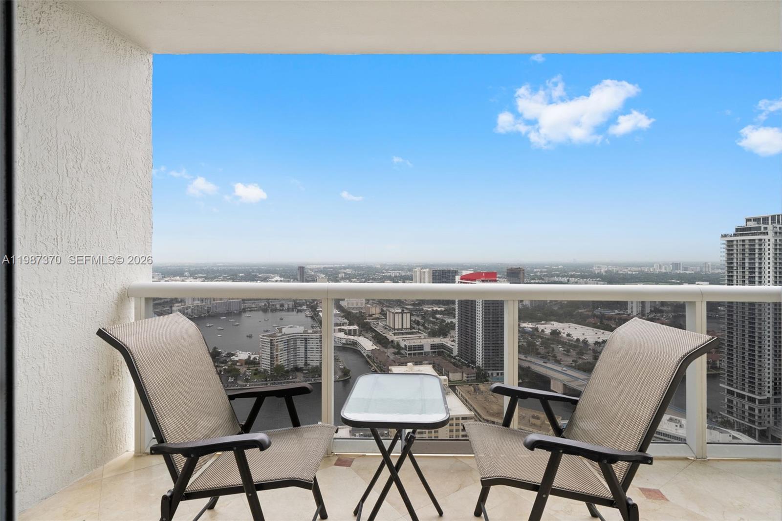 4206 2 / 2 1086 sq. ft. $ 2026-03-22 0 foto