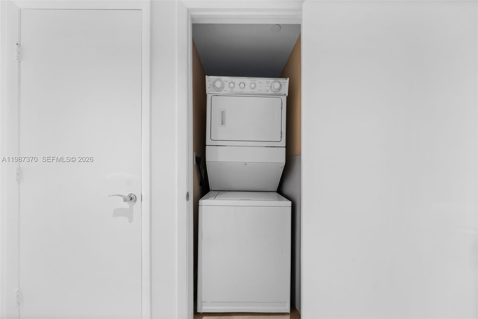 4206 2 / 2 1086 sq. ft. $ 2026-03-22 0 foto