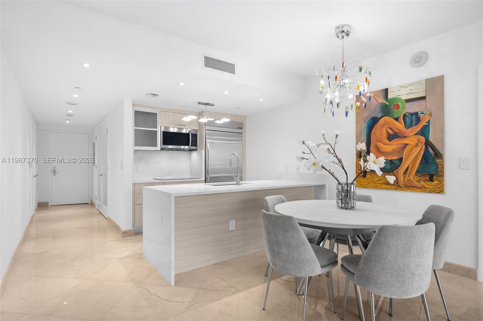 4206 2 / 2 1086 sq. ft. $ 2026-03-22 0 foto