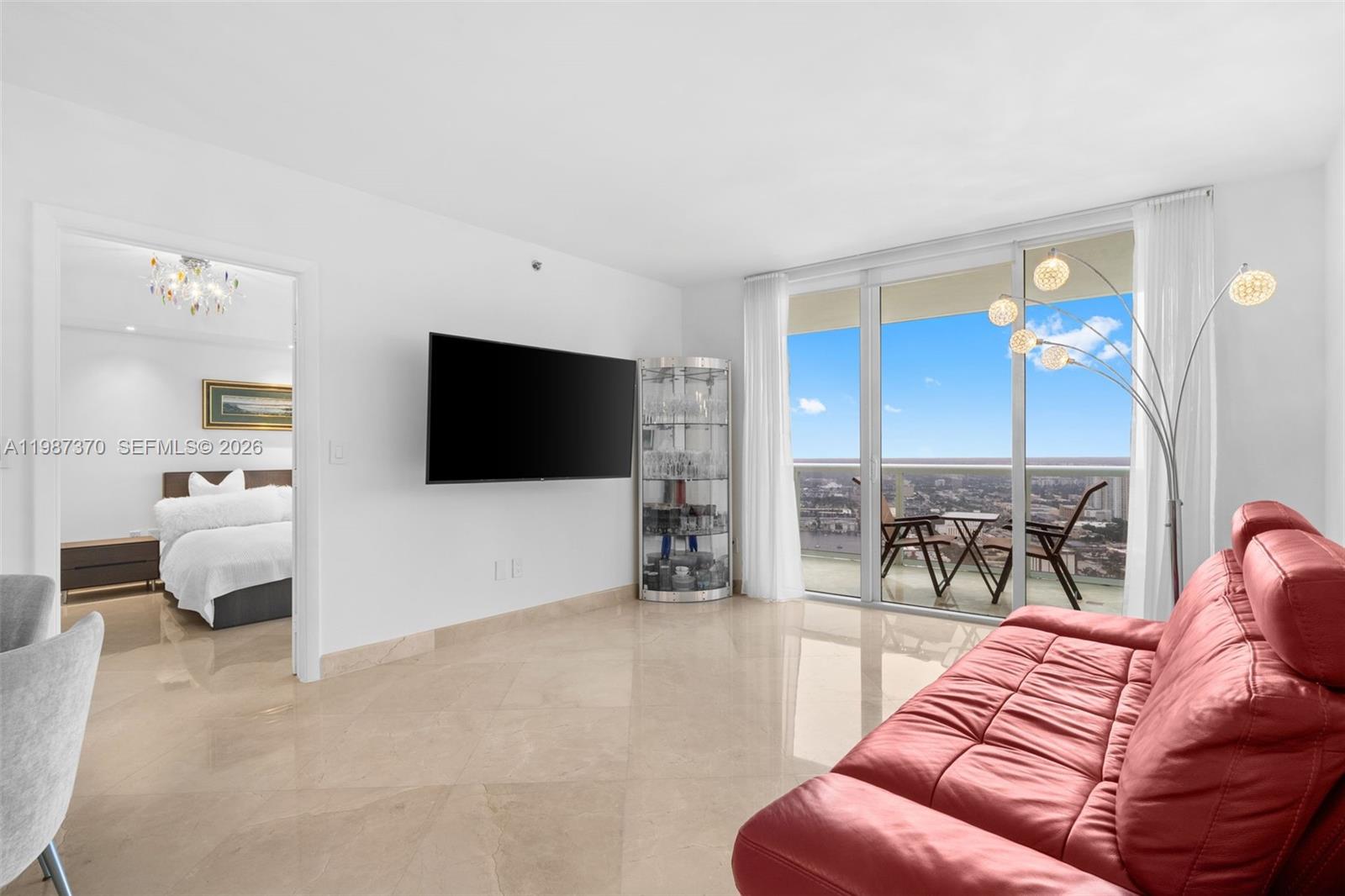 4206 2 / 2 1086 sq. ft. $ 2026-03-22 0 foto
