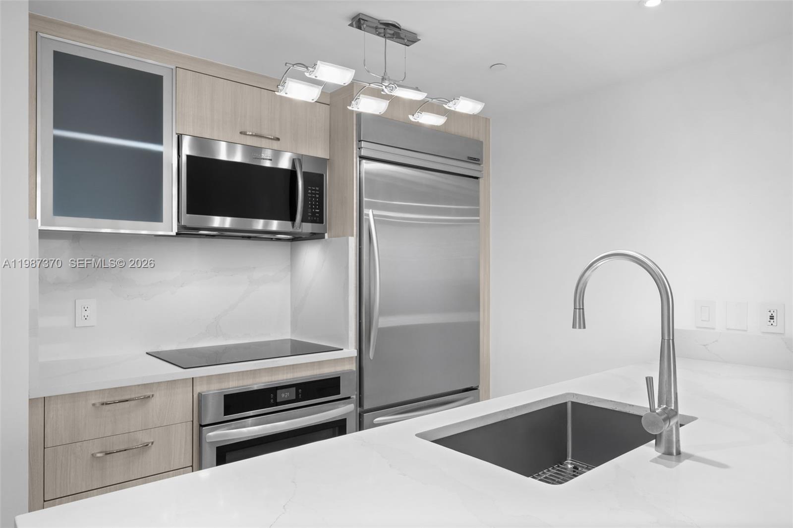 4206 2 / 2 1086 sq. ft. $ 2026-03-22 0 foto