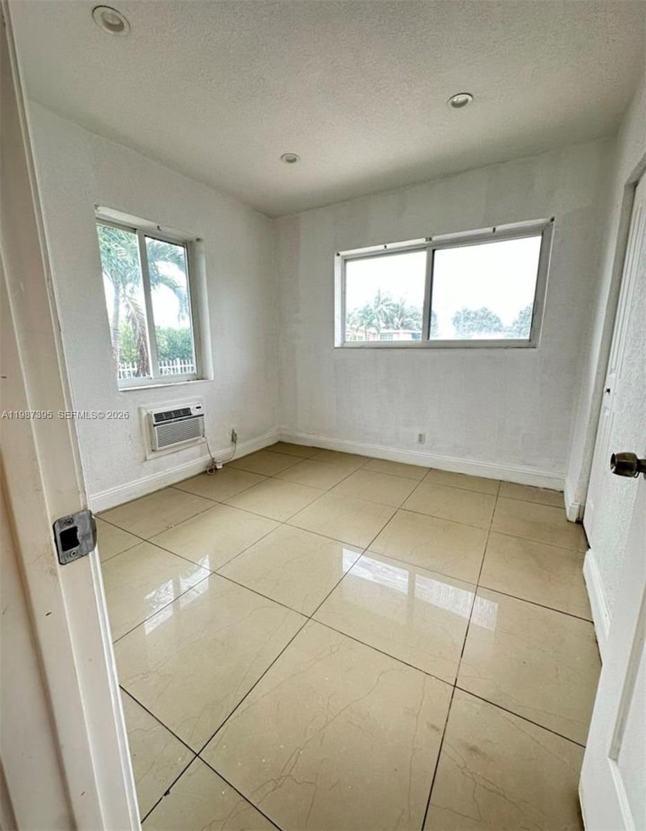   /  1571 кв.футов $ 2026-03-22 0 Фото