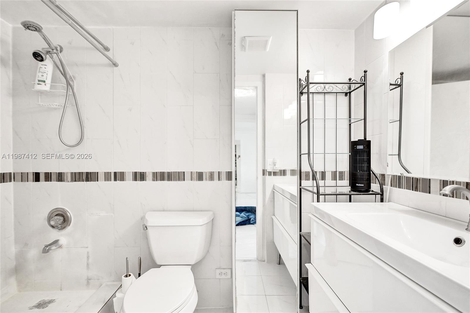 614 1 / 2 943 sq. ft. $ 2026-03-22 0 Photo