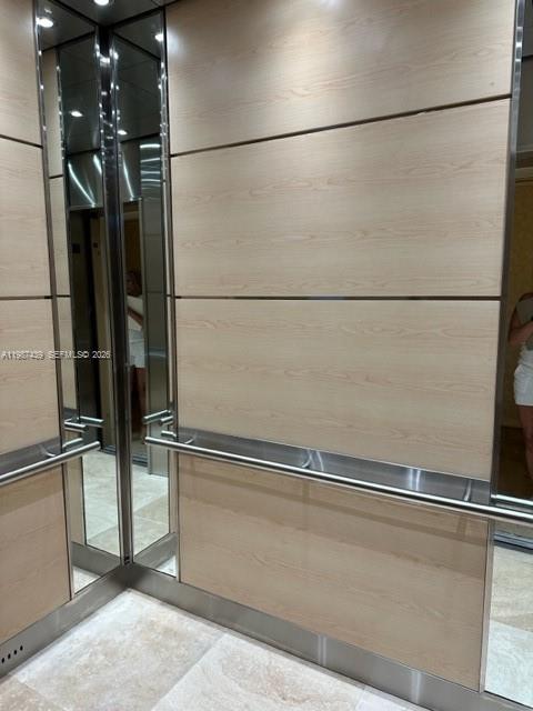 Photo of 2201 Ocean Dr  #1507, Hollywood, Florida, 33019 - 