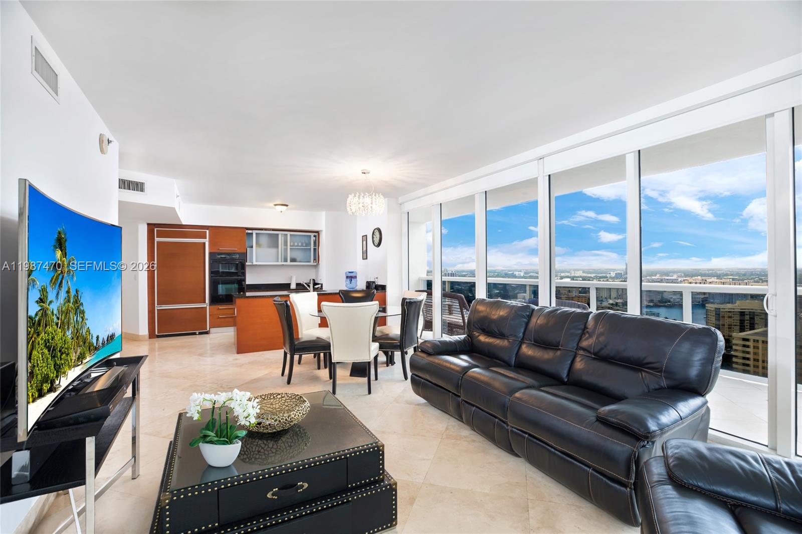 2808 2 / 2 1458 sq. ft. $ 2026-03-23 0 foto