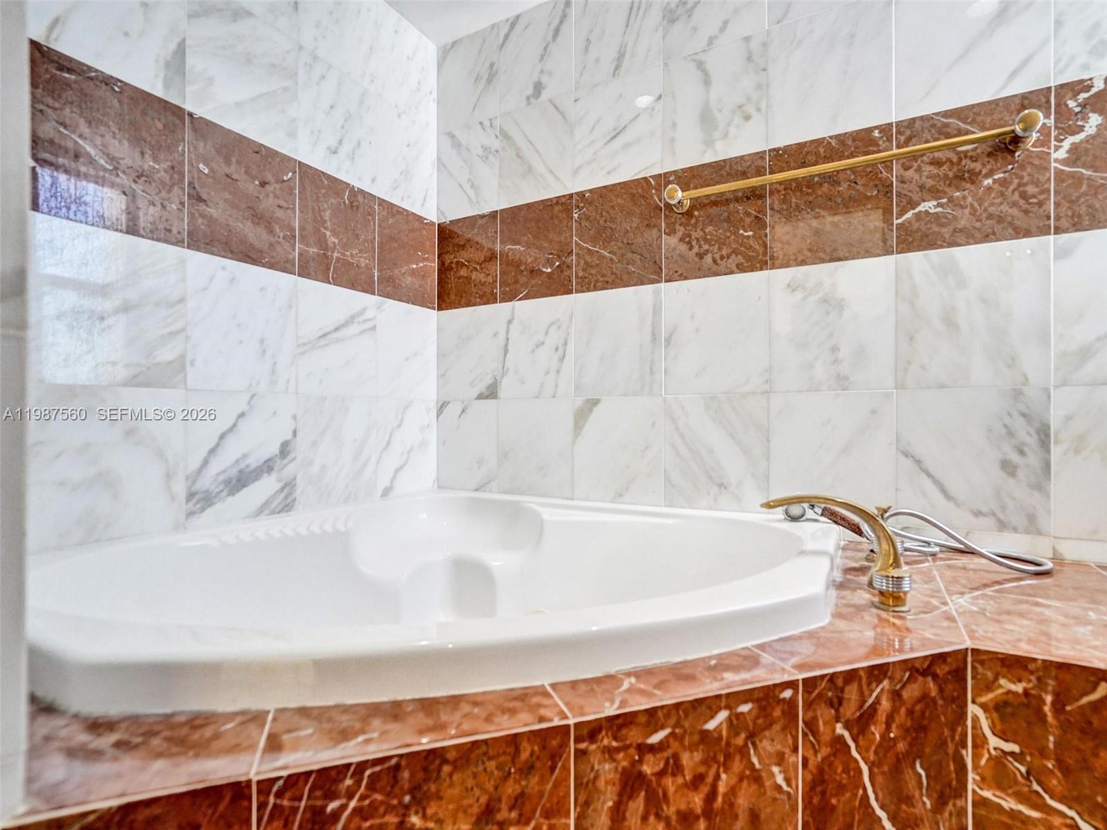 Photo of 1400 Ocean Dr #406, Hollywood, Florida, 33019 -