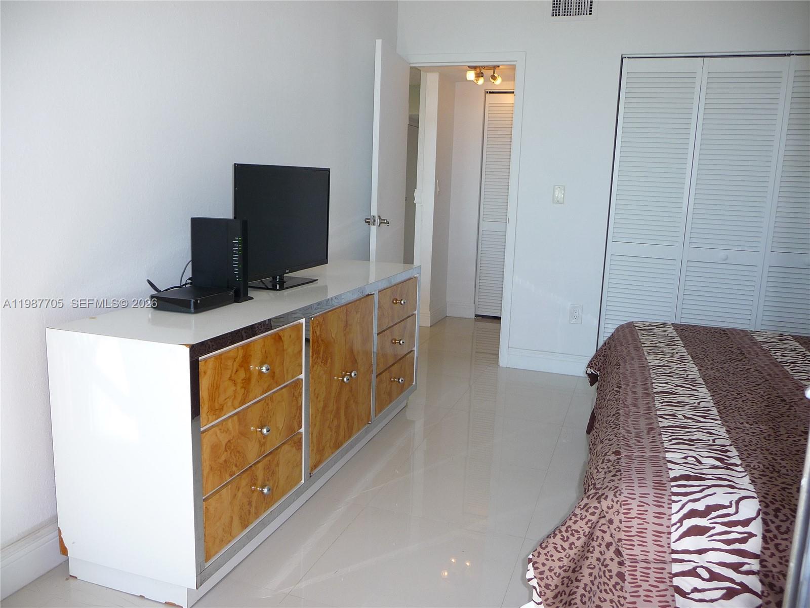 Photo of 3625 Country Club Dr #1606, Aventura, Florida, 33180 -