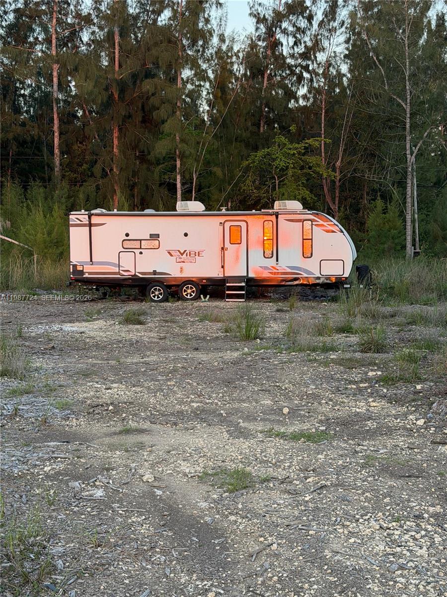   /   кв.футов $ 2026-03-23 0 Фото