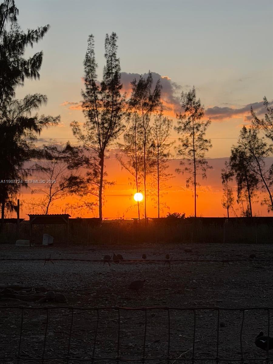   /   кв.футов $ 2026-03-23 0 Фото