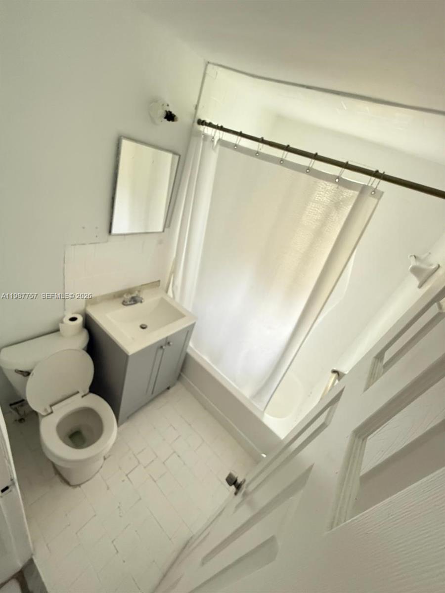   /  3872 sq. ft. $ 2026-03-23 0 foto