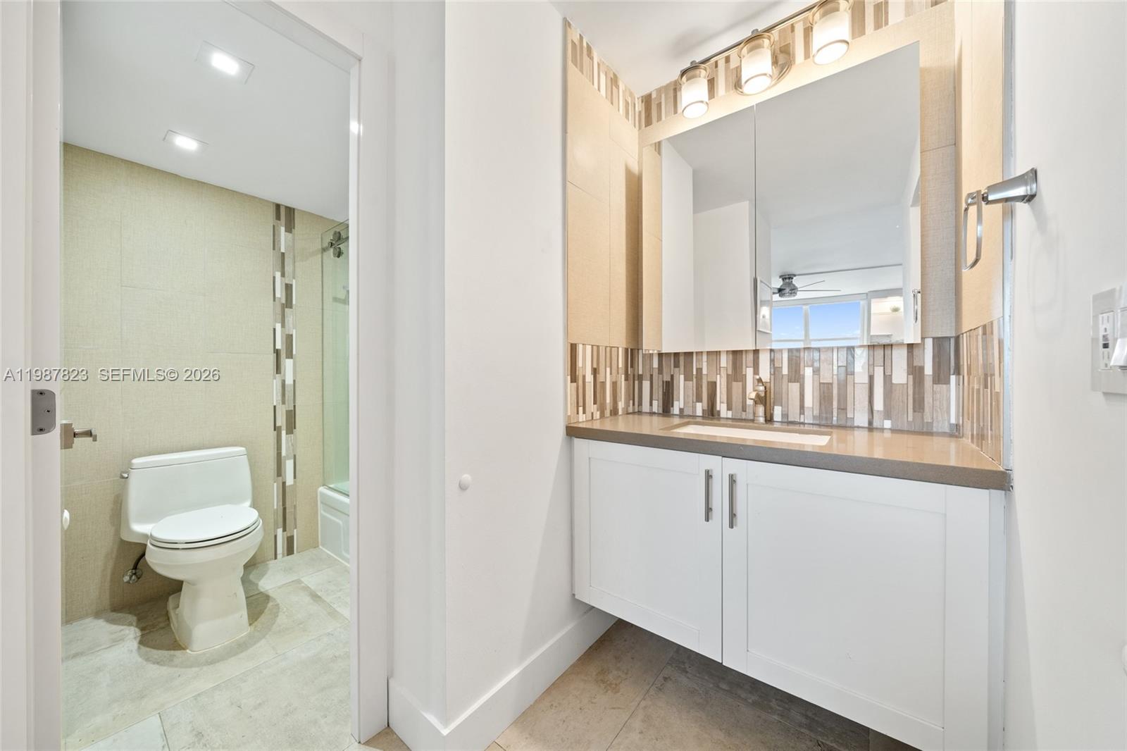 Photo of 2101 Ocean Dr  #2304, Hollywood, Florida, 33019 - 