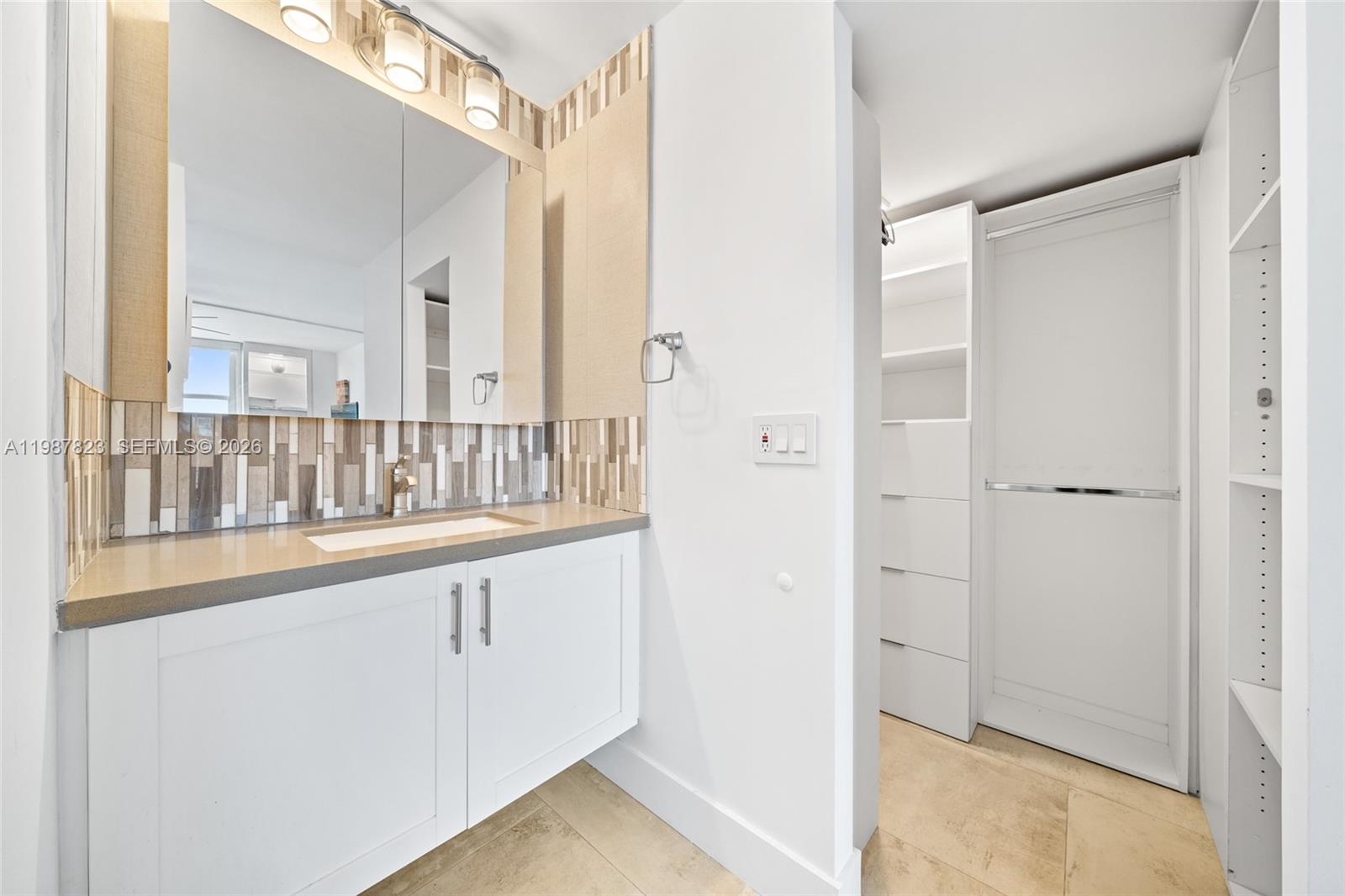 Photo of 2101 Ocean Dr  #2304, Hollywood, Florida, 33019 - 