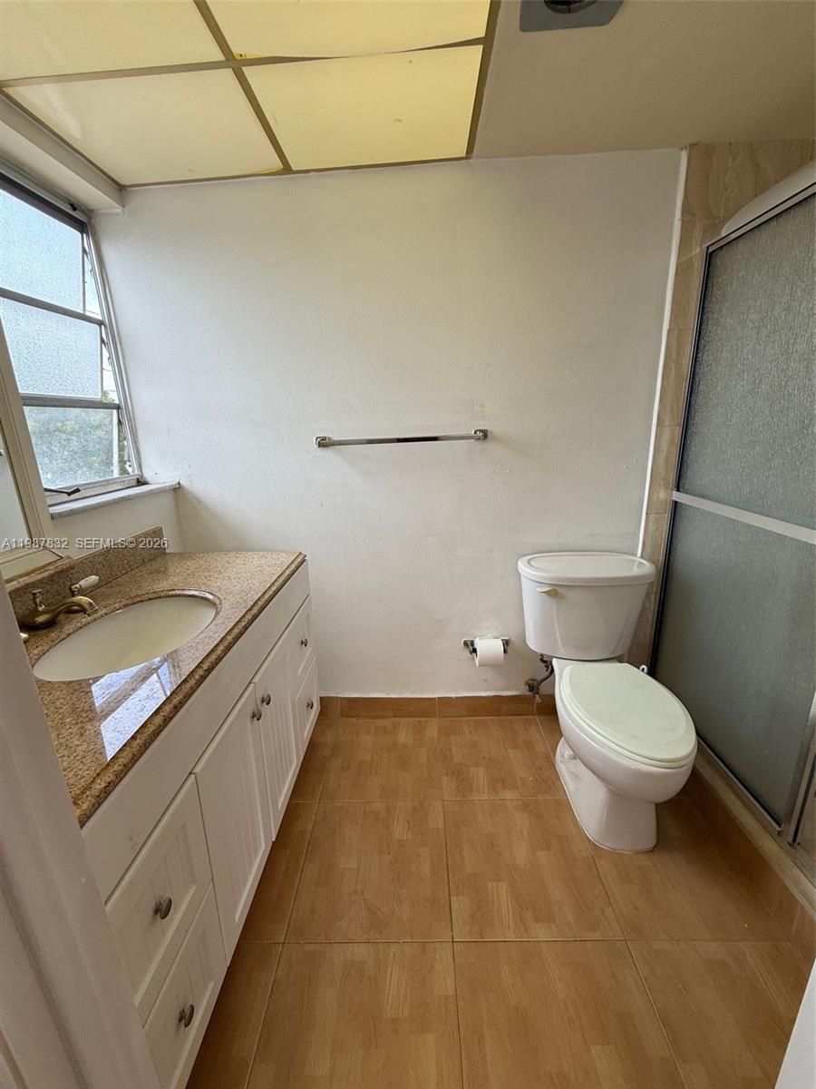 Photo of 620 12th Ave #408, Hallandale Beach, Florida, 33009 -