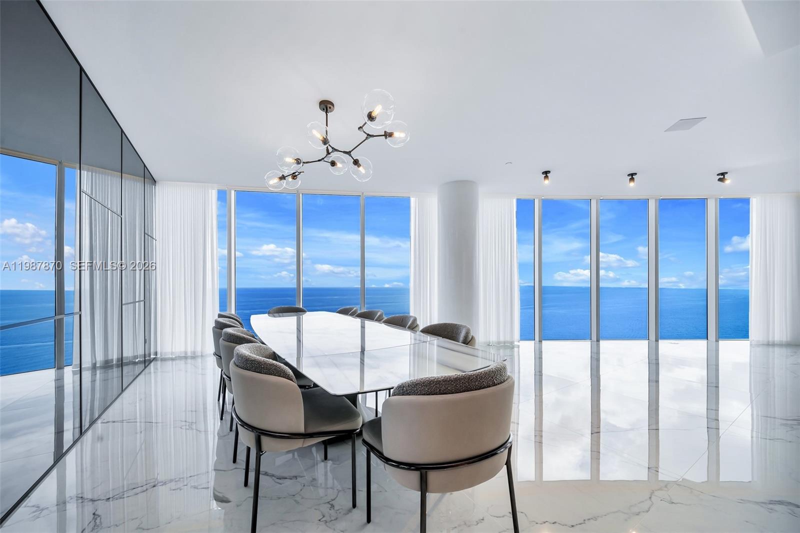 Photo of 2711 Ocean Dr  #3905, Hollywood, Florida, 33019 - 