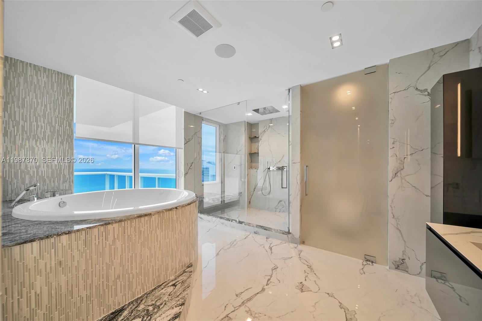 Photo of 2711 Ocean Dr  #3905, Hollywood, Florida, 33019 - 