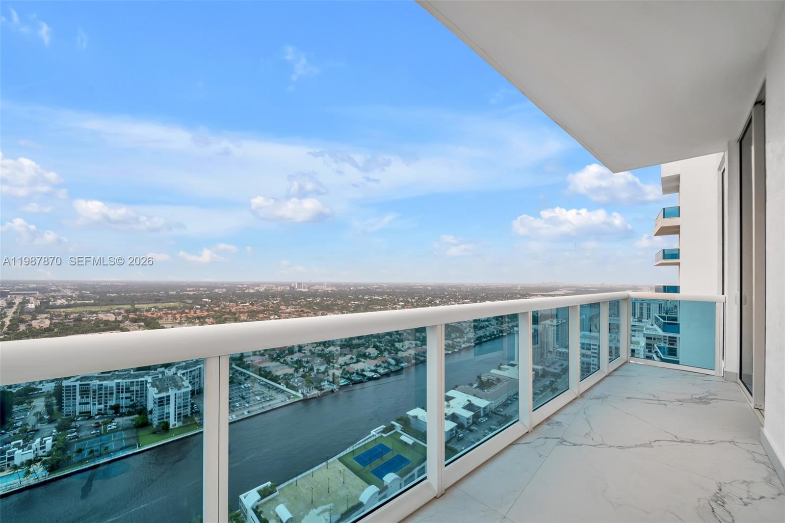 Photo of 2711 Ocean Dr  #3905, Hollywood, Florida, 33019 - 