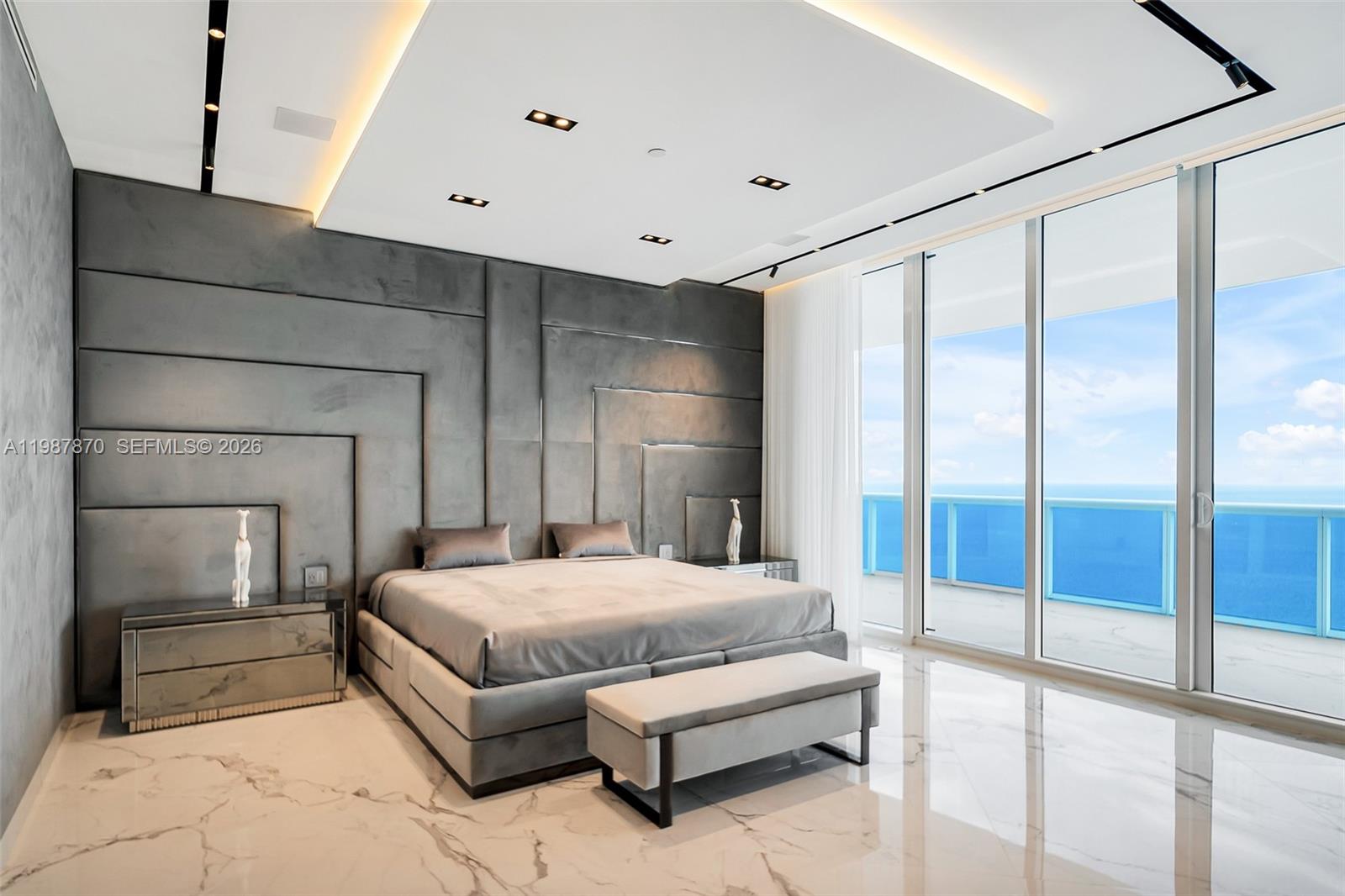 Photo of 2711 Ocean Dr  #3905, Hollywood, Florida, 33019 - 