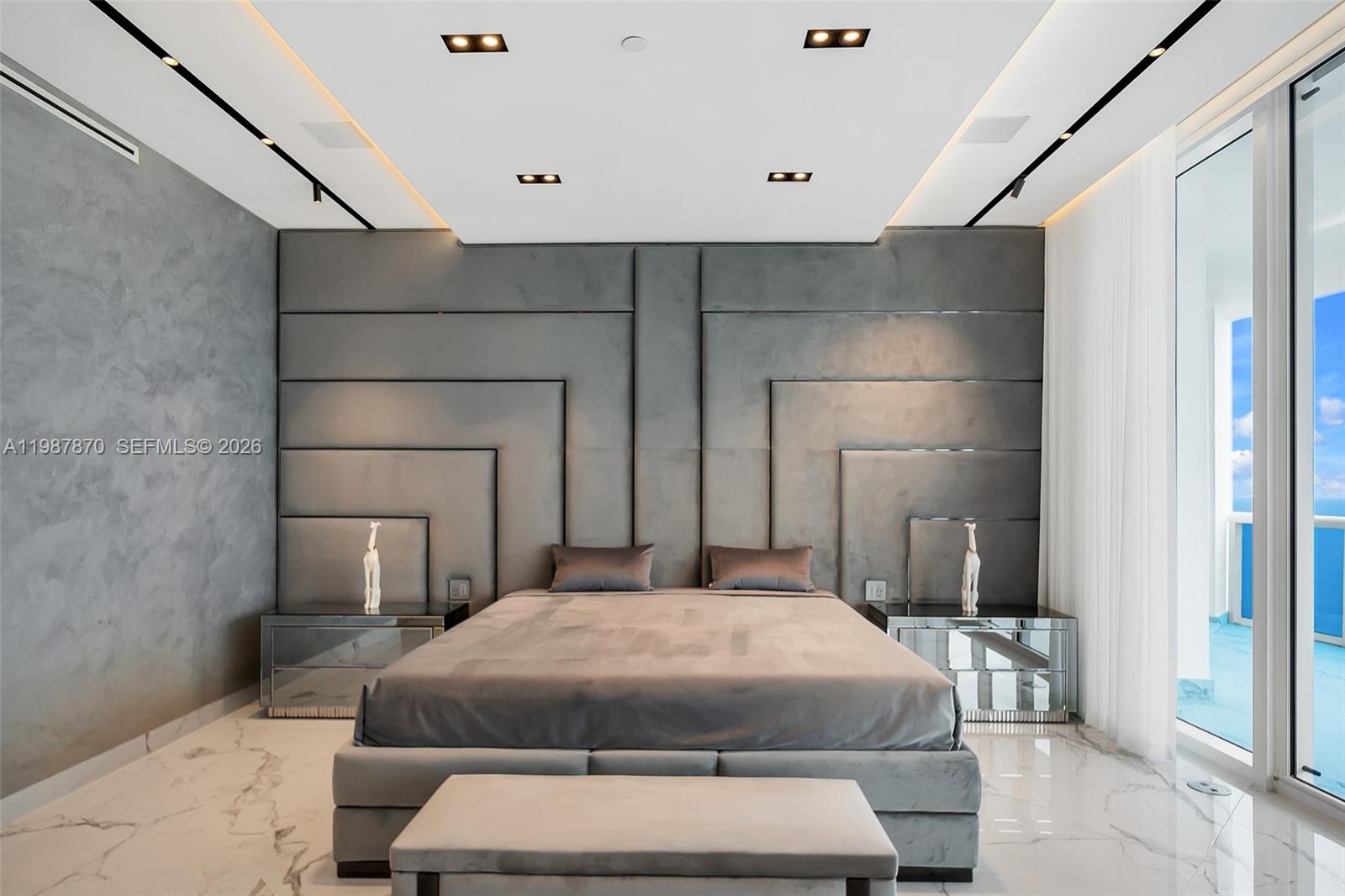 Photo of 2711 Ocean Dr  #3905, Hollywood, Florida, 33019 - 