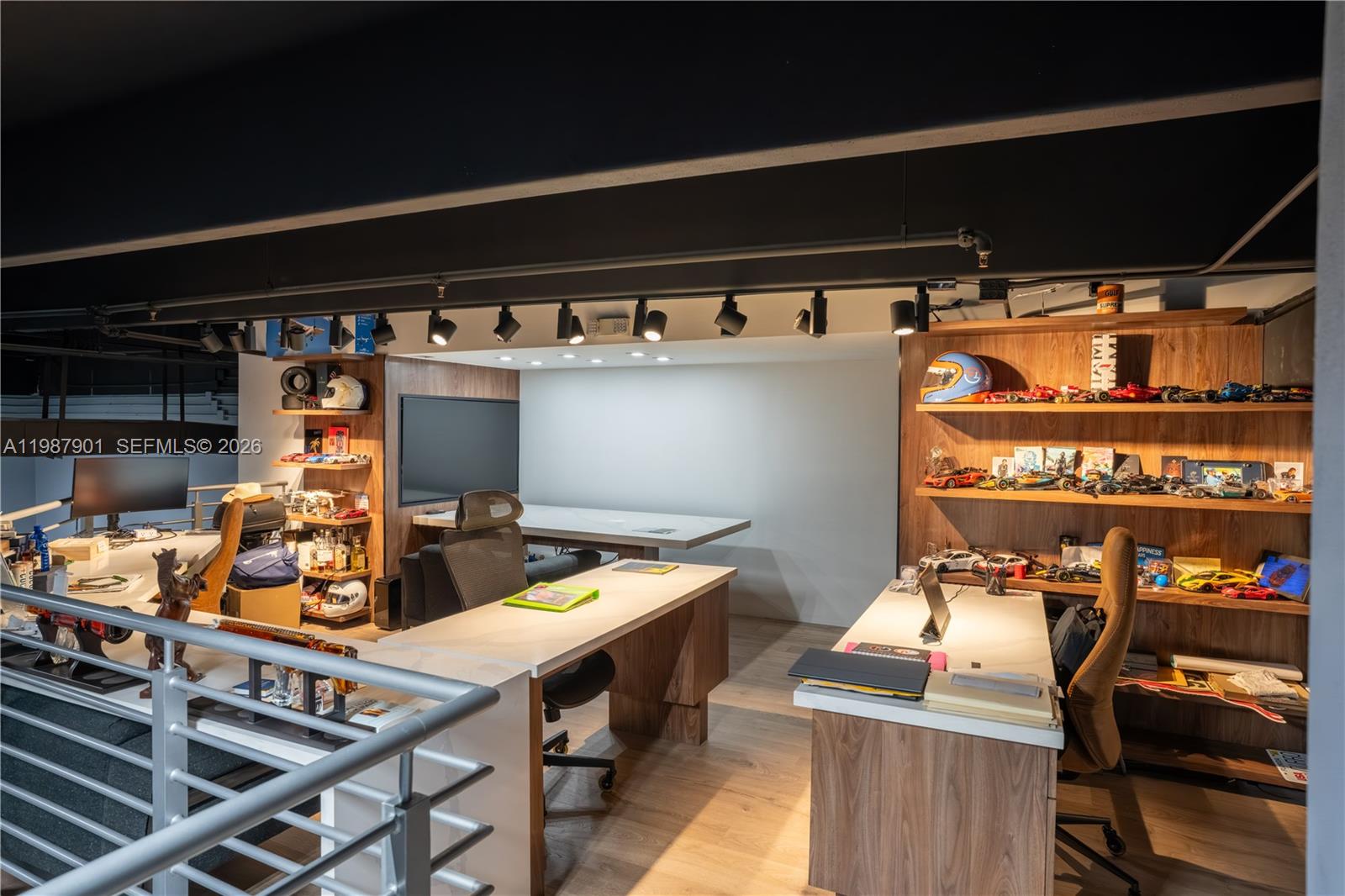 206  /   sq. ft. $ 2026-03-23 0 foto