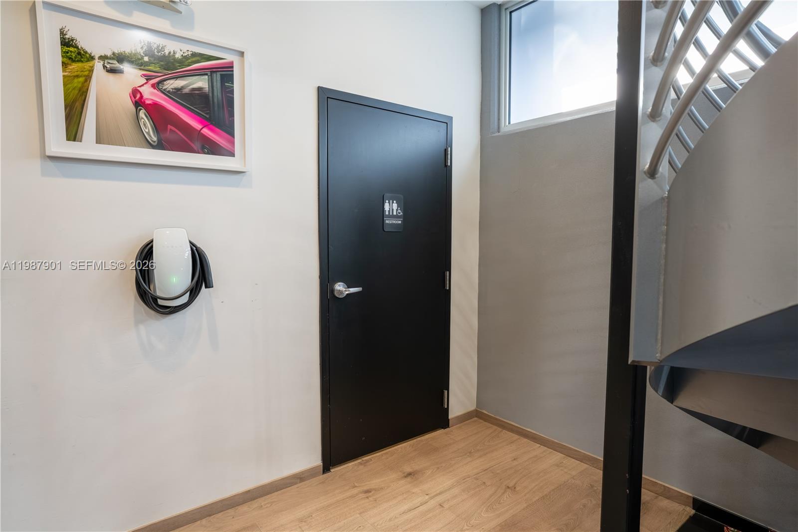 206  /   sq. ft. $ 2026-03-23 0 foto