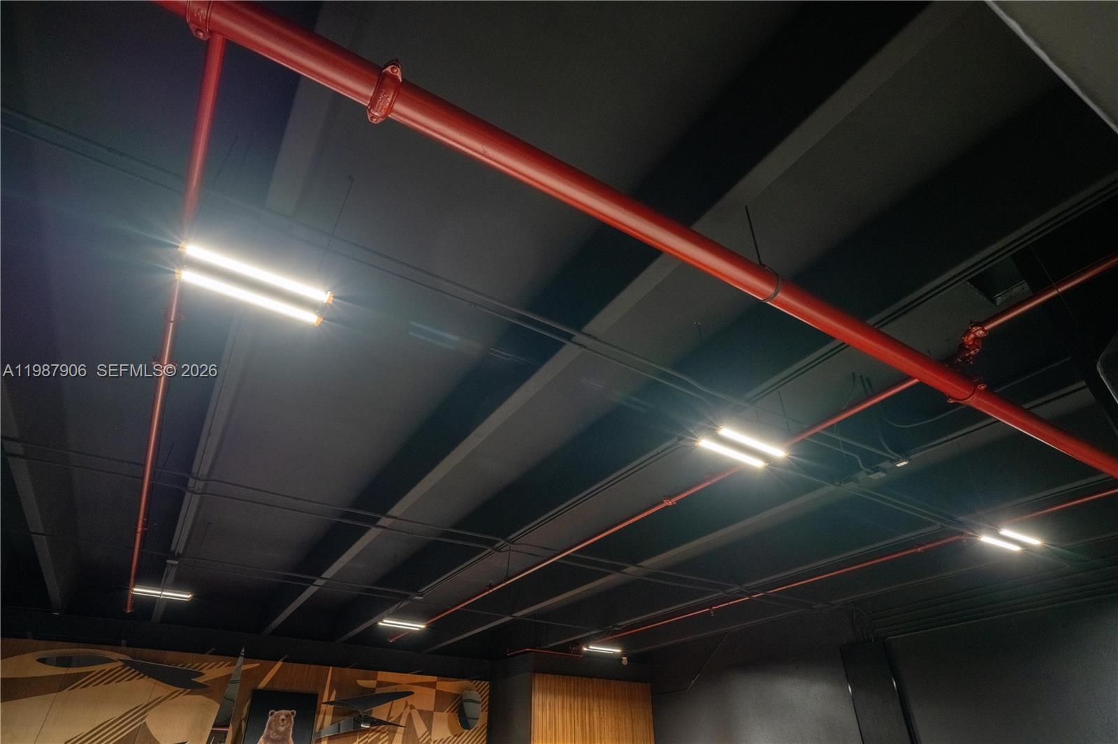 100  /   sq. ft. $ 2026-03-23 0 Photo