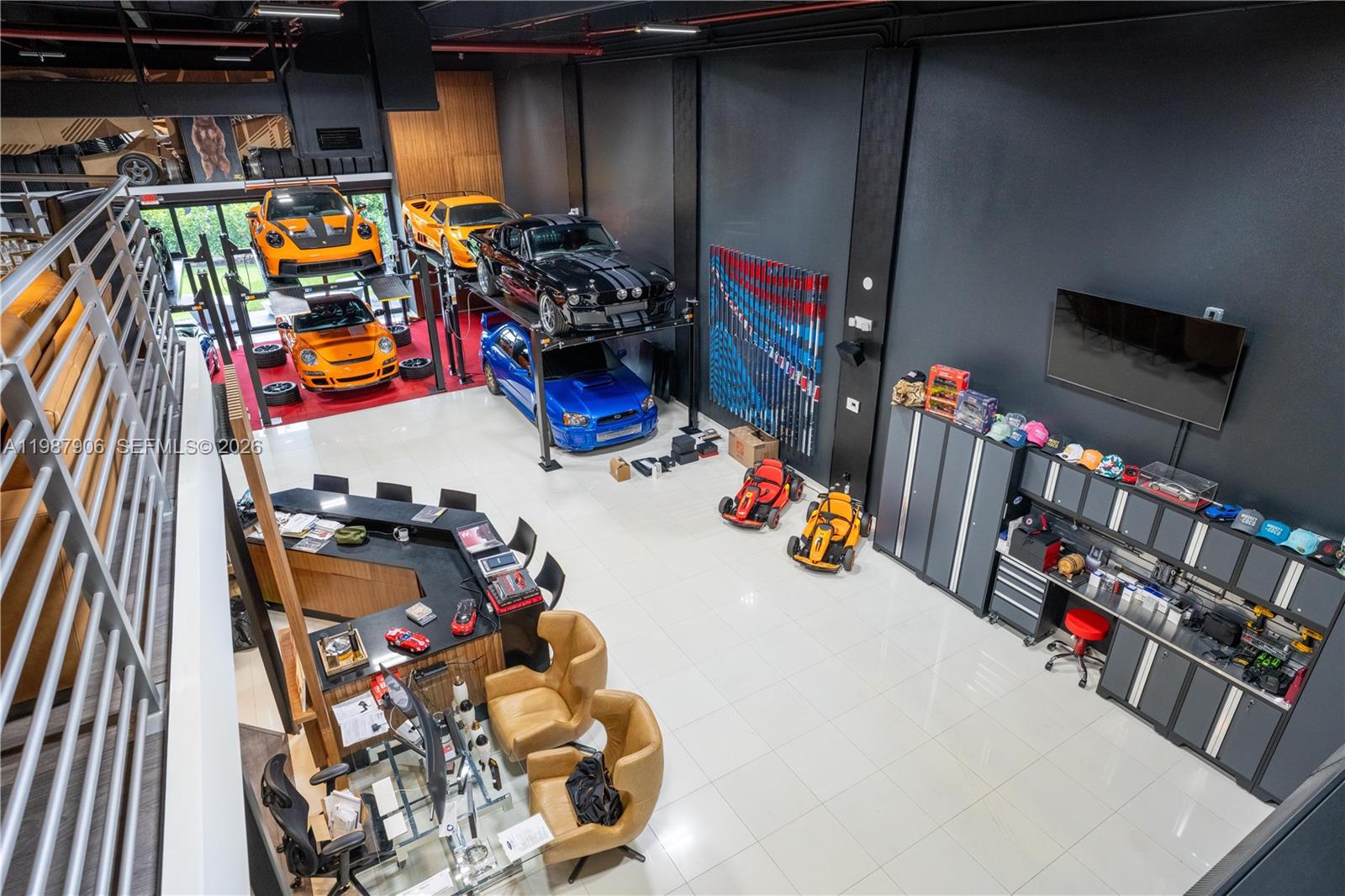 100  /   sq. ft. $ 2026-03-23 0 Photo