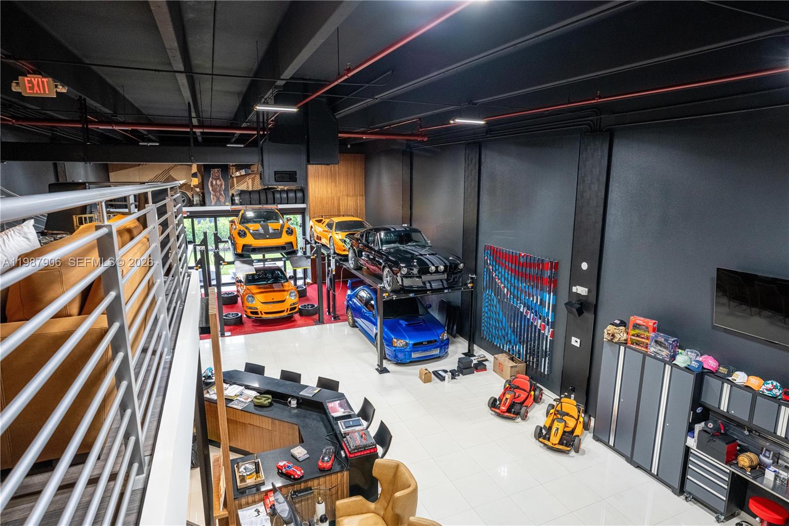 100  /   sq. ft. $ 2026-03-23 0 Photo