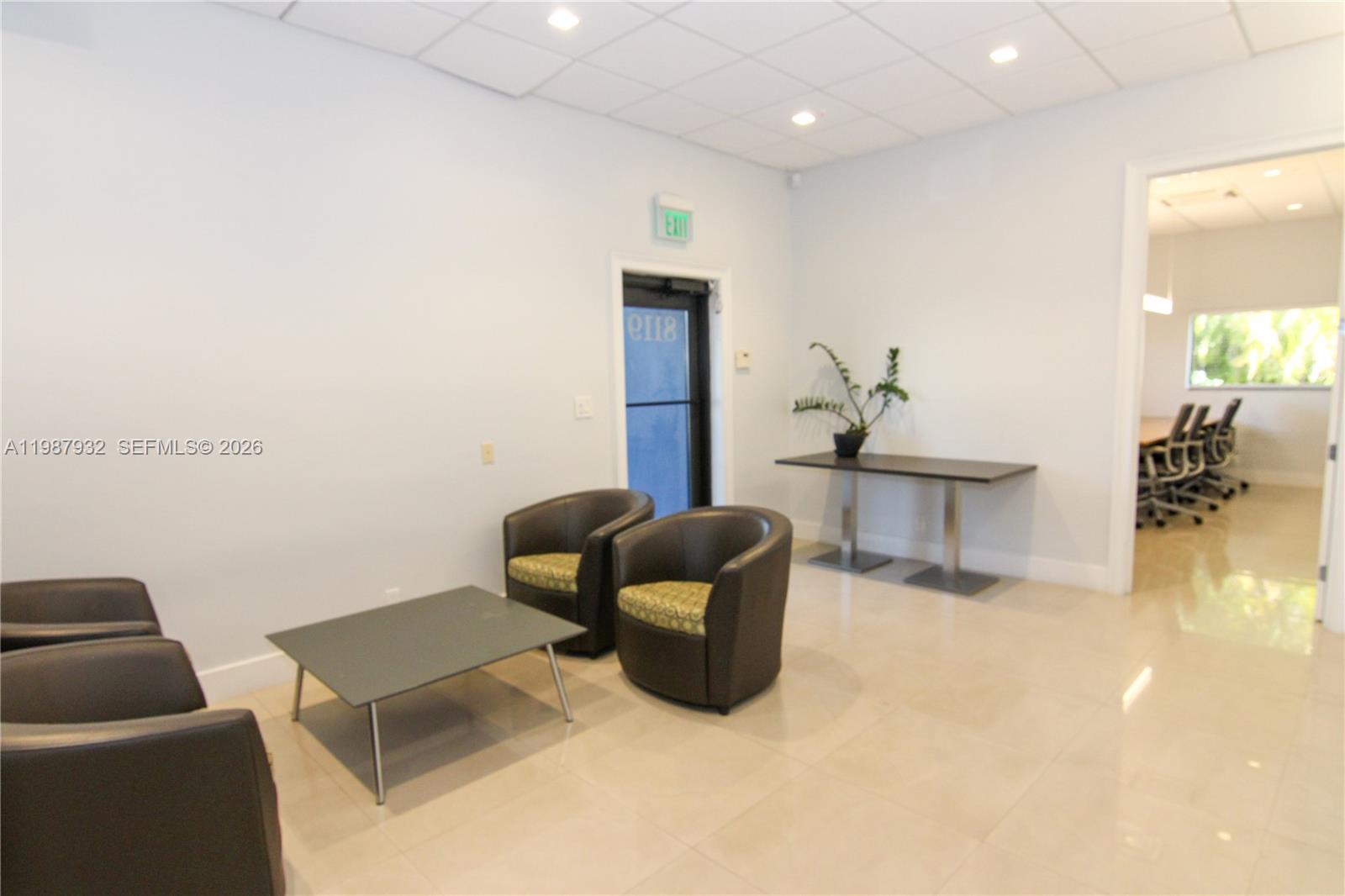 8119  /   sq. ft. $ 2026-03-23 0 foto