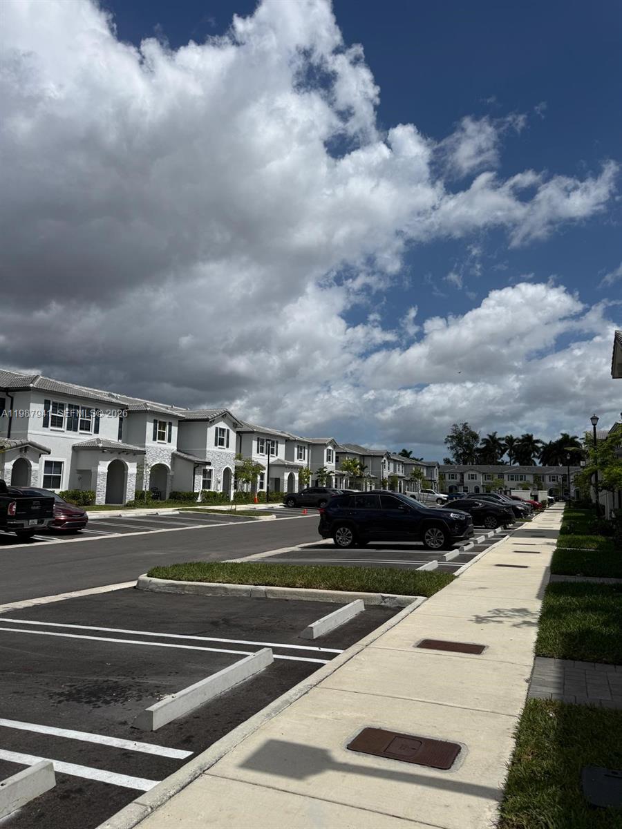 16284 3 / 3 1393 sq. ft. $ 2026-03-23 0 foto