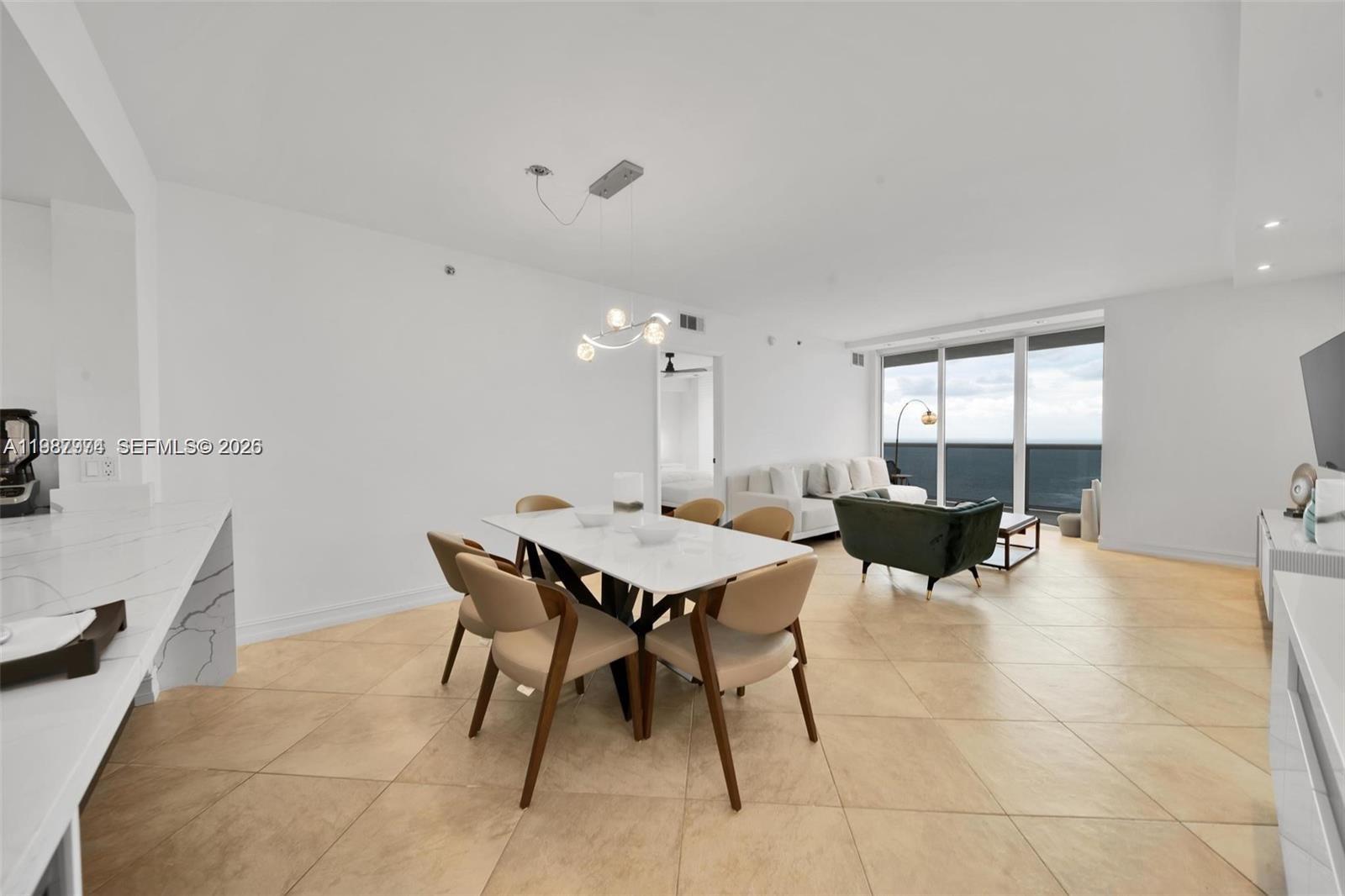 4704 3 / 3 1675 sq. ft. $ 2026-03-23 0 Photo