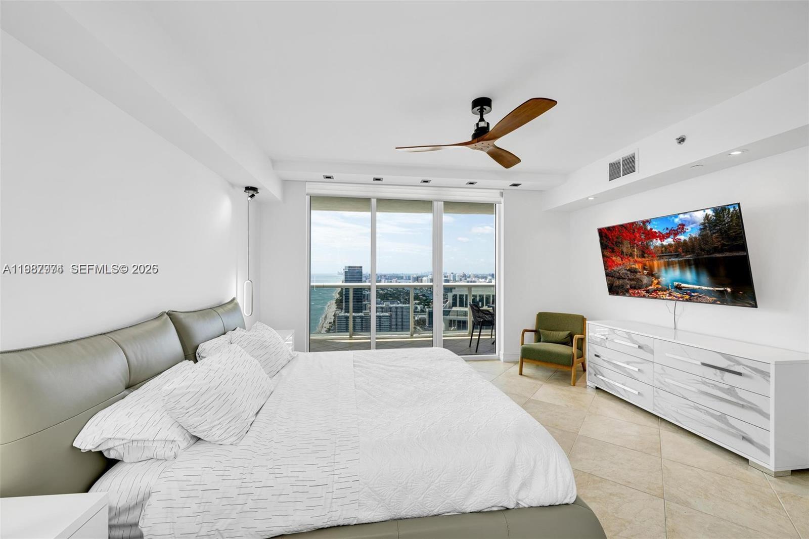 4704 3 / 3 1675 sq. ft. $ 2026-03-23 0 Photo