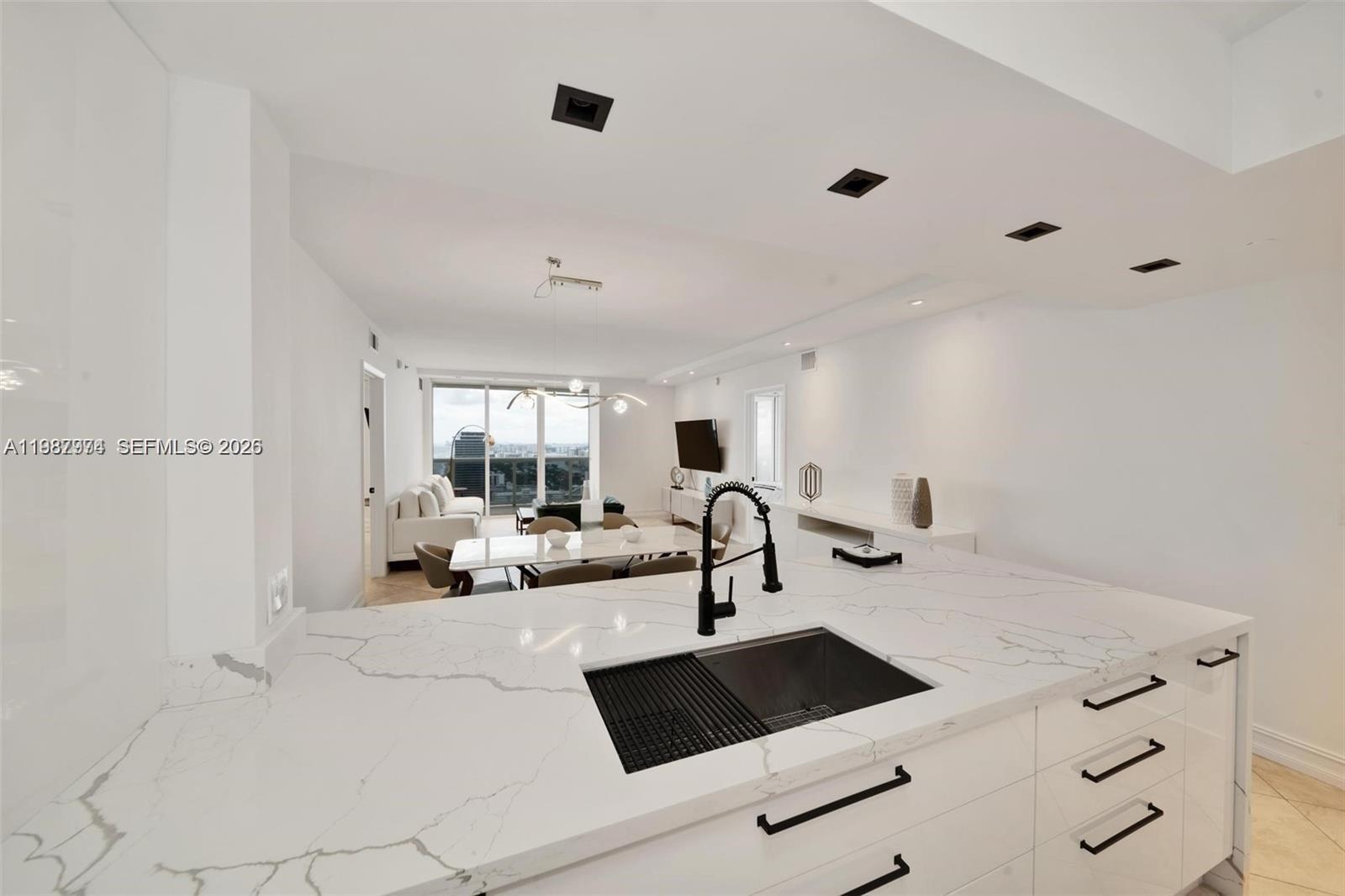 4704 3 / 3 1675 sq. ft. $ 2026-03-23 0 Photo