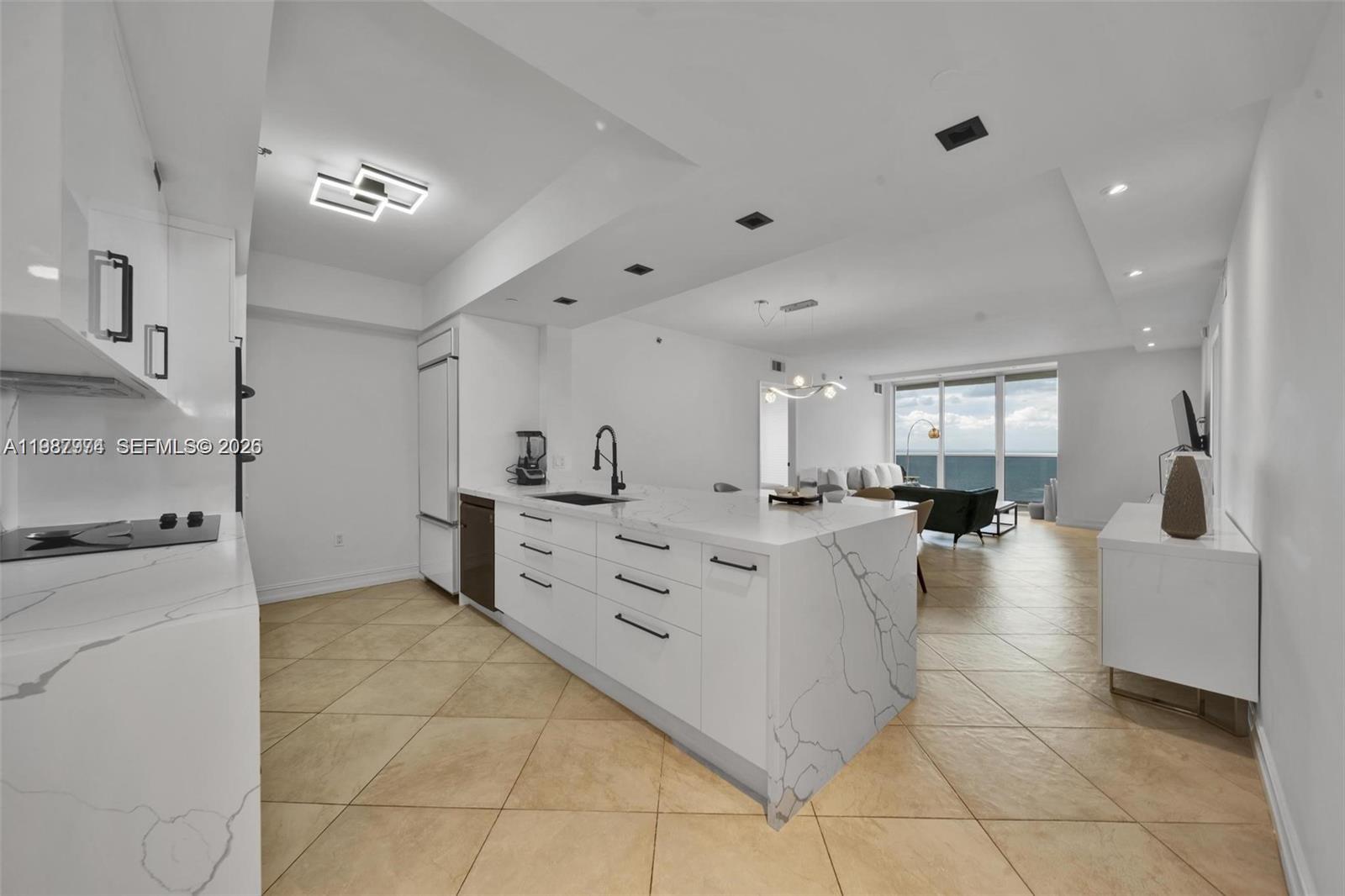 4704 3 / 3 1675 sq. ft. $ 2026-03-23 0 Photo