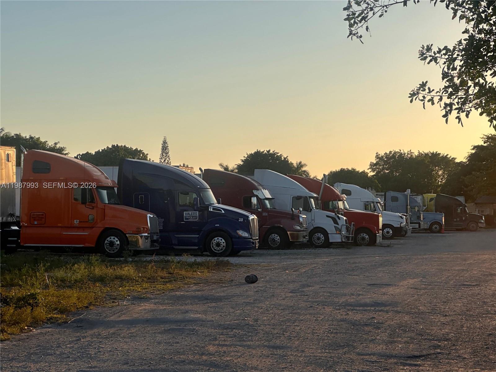   /   sq. ft. $ 2026-03-23 0 foto