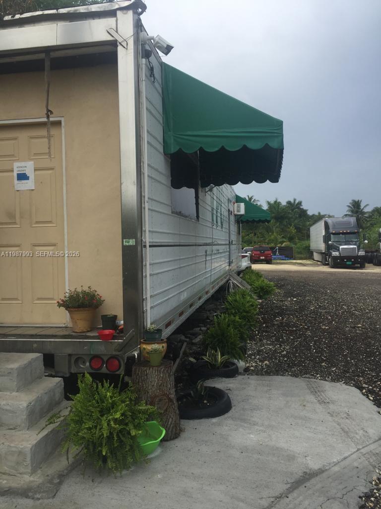   /   sq. ft. $ 2026-03-23 0 foto