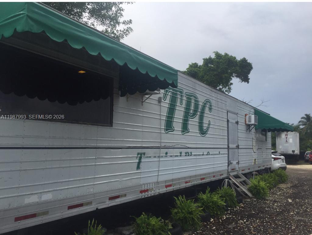   /   sq. ft. $ 2026-03-23 0 foto