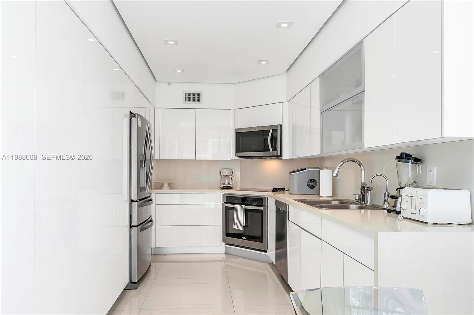 Photo of 3370 HIDDEN BAY DR  #2210, Aventura, Florida, 33180 - 